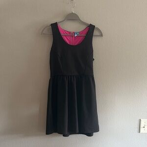 L'Amour Black Dress with Vibrant Pink Accent